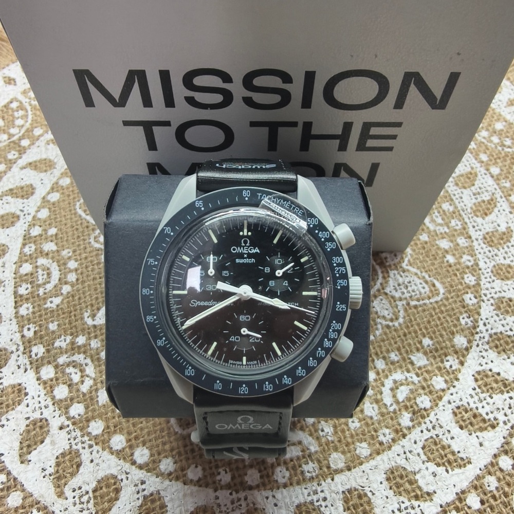 ✨✨✨Swatch x Omega MoonSwatch Mission to Moon Watch - Picture 2 of 5